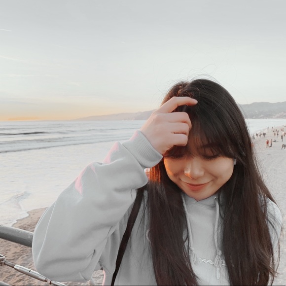 Meet your Posher, Hannah - Picture 1 of 1